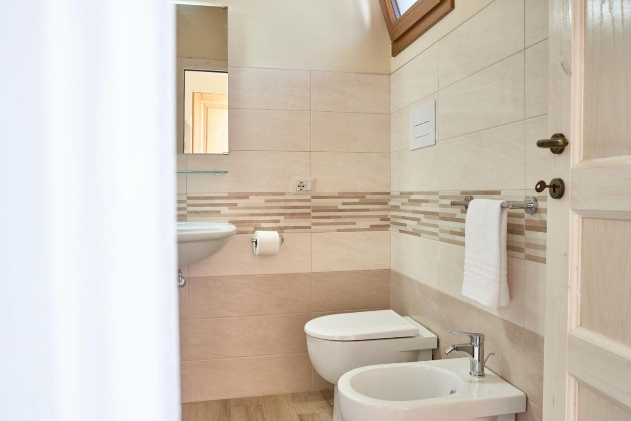 Casa Masuri, Nel Cuore Di Dorgali Ngoại thất bức ảnh